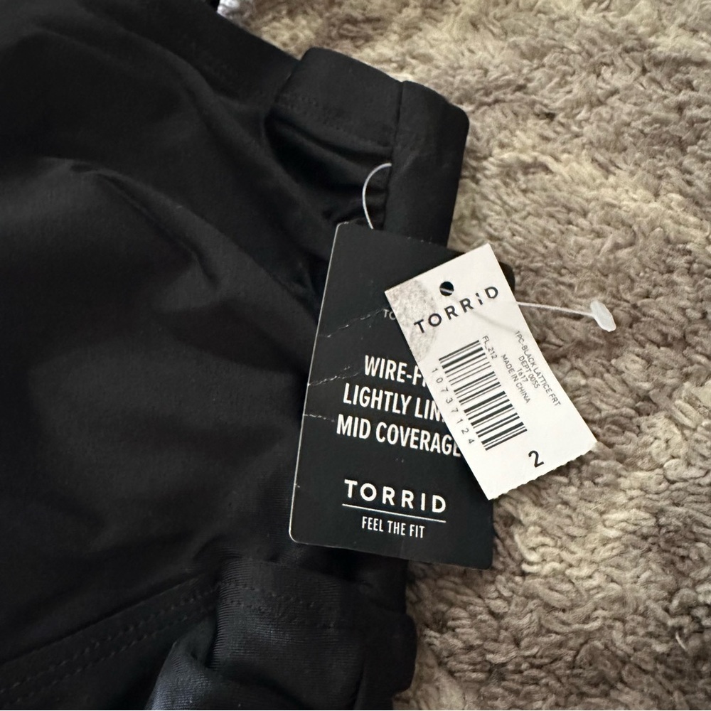 NWT Torrid Slim Fix One Piece Lattice Front Swimsuit Wireless Black 2X - Picture 4 of 7